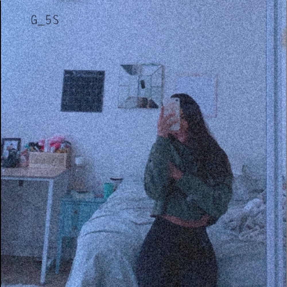 Meet your Posher, Ayva